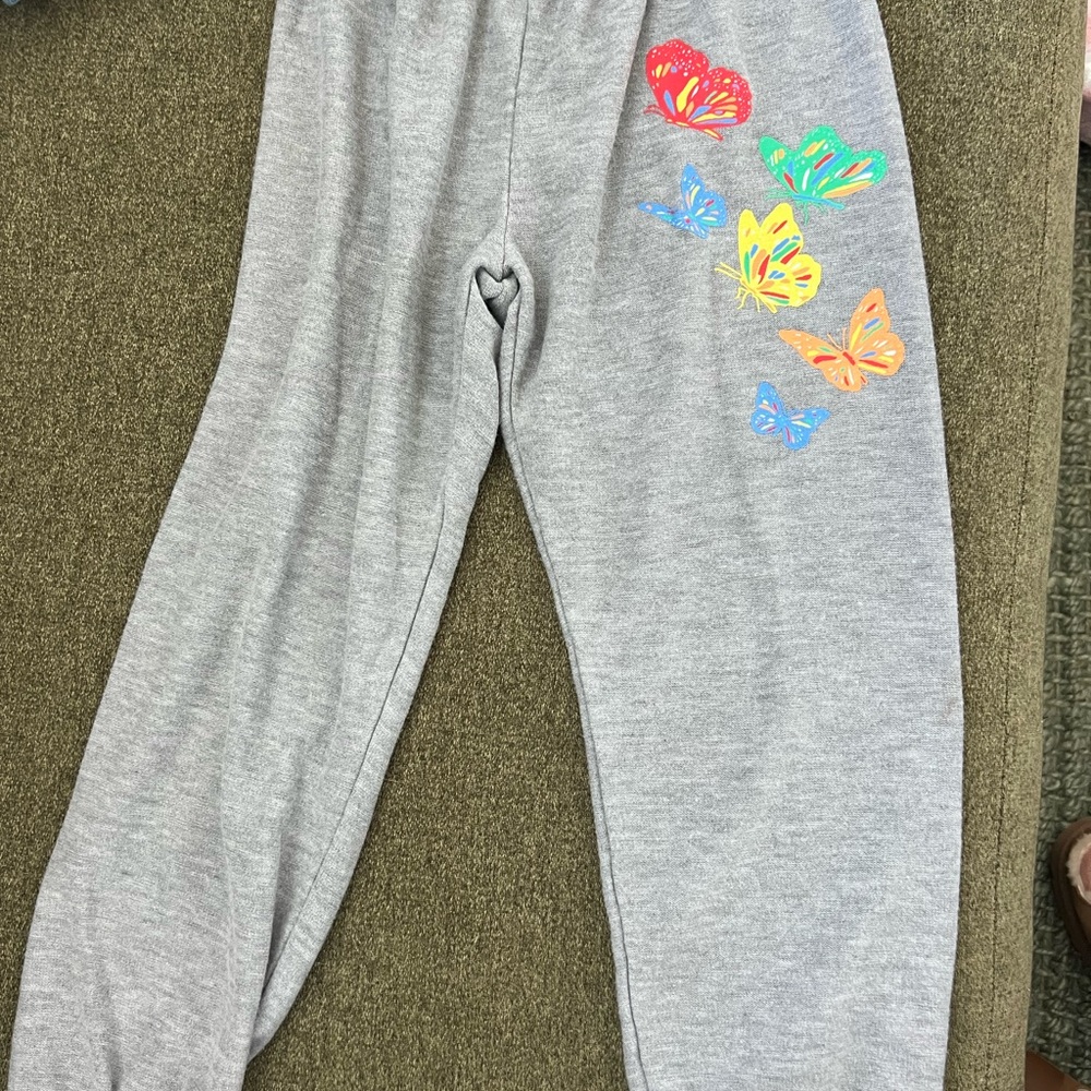 NWOT Girls Chaser pants and top